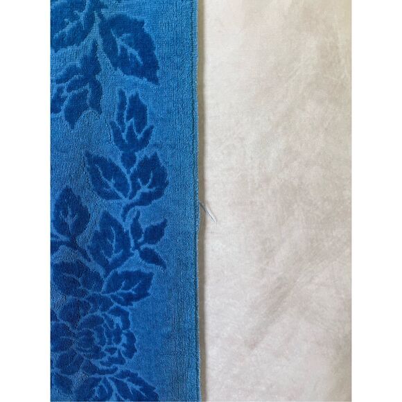 Vintage Bath Towel - Picture 3 of 7